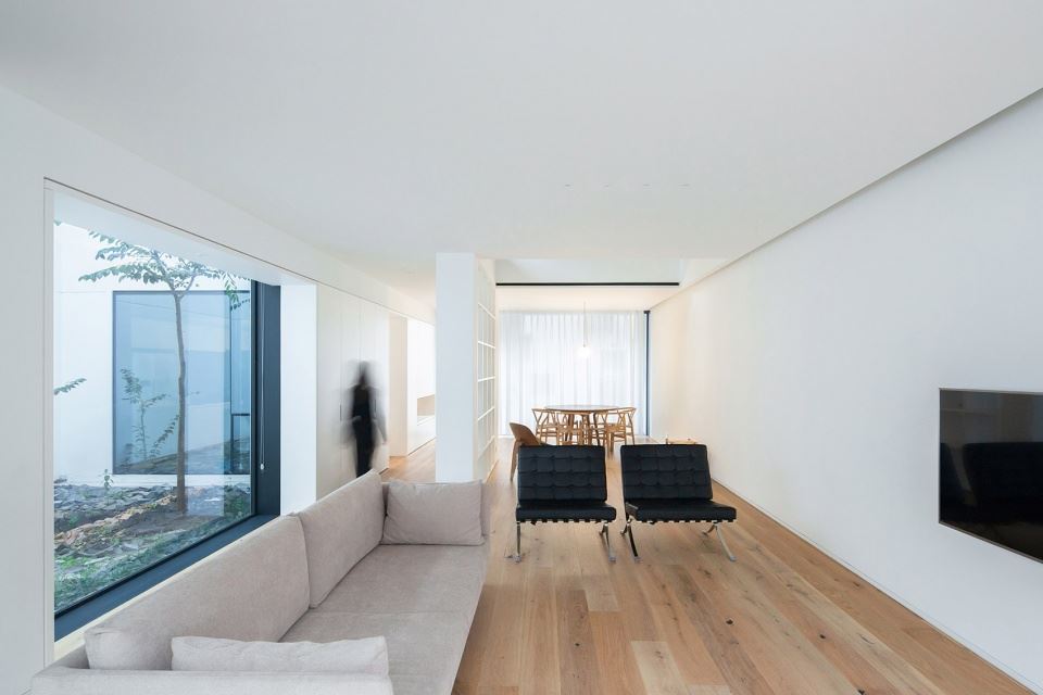 佛山市朝安金茂悅現(xiàn)代簡約風(fēng)格別墅裝修案例