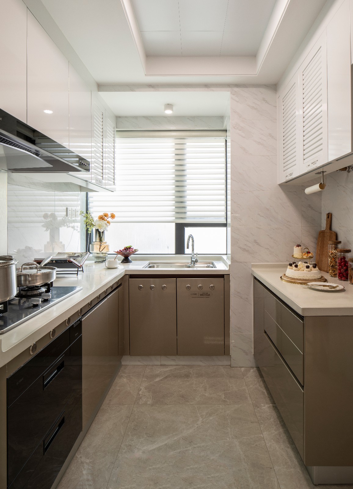 現(xiàn)代簡(jiǎn)約風(fēng)格室內(nèi)設(shè)計(jì)家裝案例-廚房 現(xiàn)代簡(jiǎn)約風(fēng)格室內(nèi)設(shè)計(jì)家裝案例-廚房