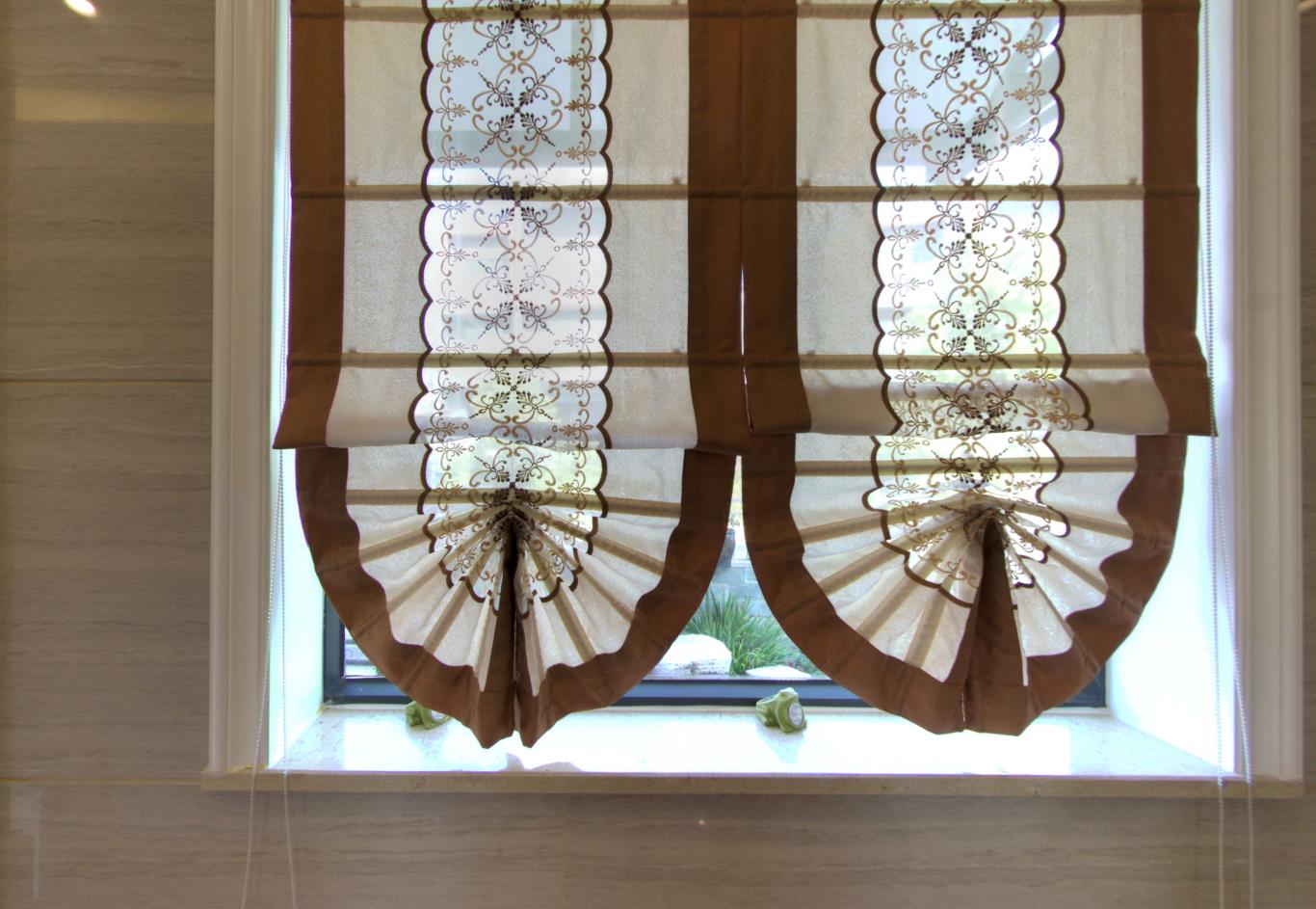 別墅裝修歐式奢華風格-玄關(guān)軟裝