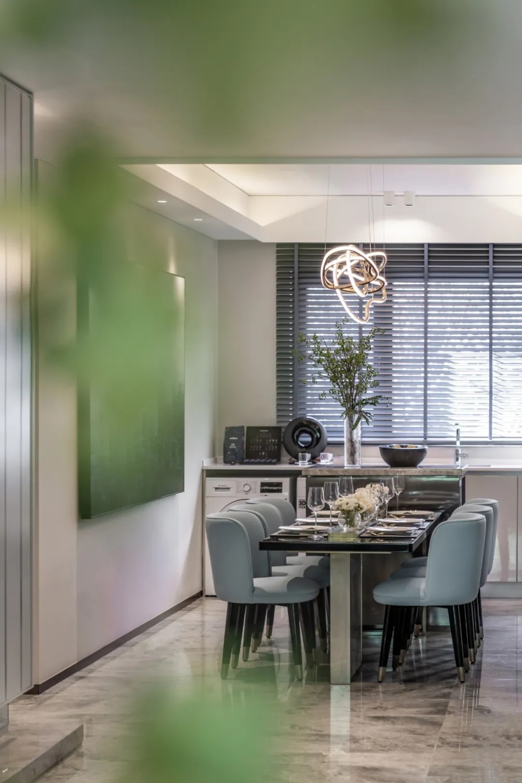 現(xiàn)代簡約風(fēng)格室內(nèi)設(shè)計家裝案例-餐廳 現(xiàn)代簡約風(fēng)格室內(nèi)設(shè)計家裝案例-餐廳