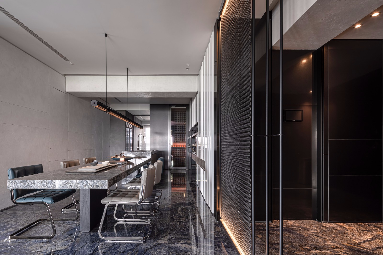 裝修案例現(xiàn)代風格別墅裝修效果圖-餐廳 裝修案例現(xiàn)代風格別墅裝修效果圖-餐廳