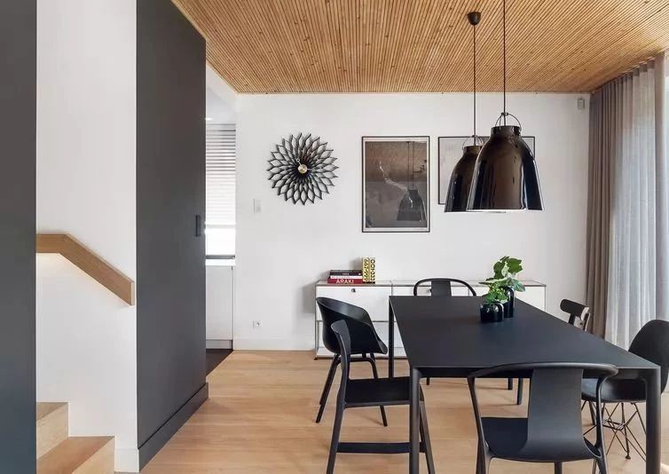 極簡(jiǎn)原木風(fēng)格室內(nèi)設(shè)計(jì)家裝案例-餐廳 極簡(jiǎn)原木風(fēng)格室內(nèi)設(shè)計(jì)家裝案例-餐廳