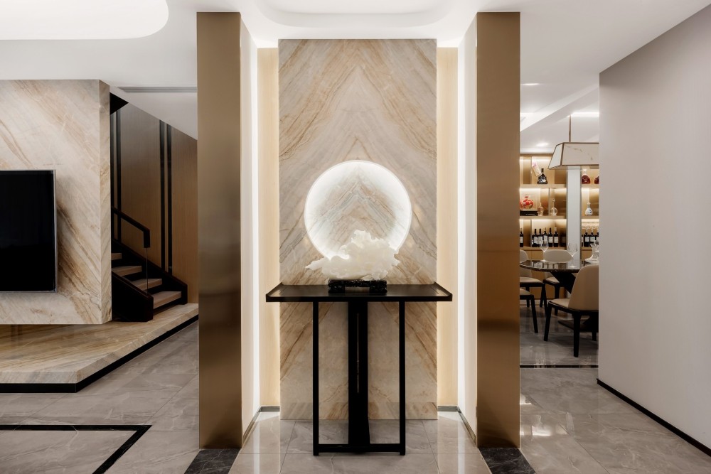 新中式風(fēng)格室內(nèi)家裝案例效果圖-玄關(guān) 新中式風(fēng)格室內(nèi)家裝案例效果圖-玄關(guān)