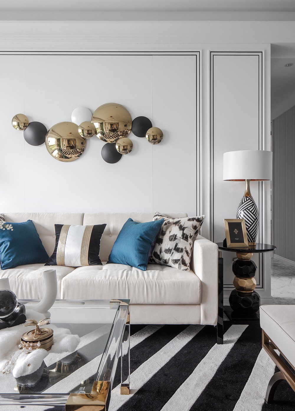 法式復古風格室內(nèi)家裝案例效果圖-客廳沙發(fā) 法式復古風格室內(nèi)家裝案例效果圖-客廳沙發(fā)