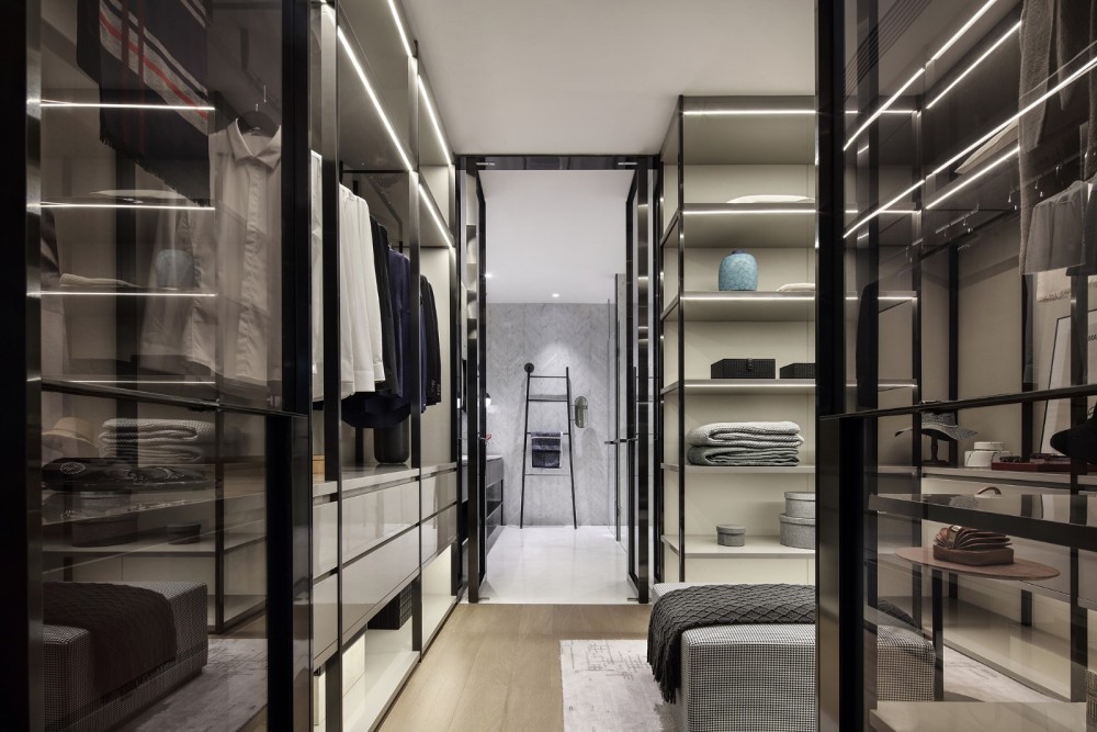 簡約黑白灰風格室內(nèi)設計家裝案例-衣帽間 簡約黑白灰風格室內(nèi)設計家裝案例-衣帽間