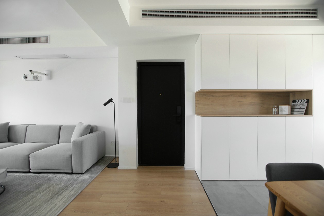 現(xiàn)代簡約原木風(fēng)格室內(nèi)家裝案例效果圖-玄關(guān) 現(xiàn)代簡約原木風(fēng)格室內(nèi)家裝案例效果圖-玄關(guān)