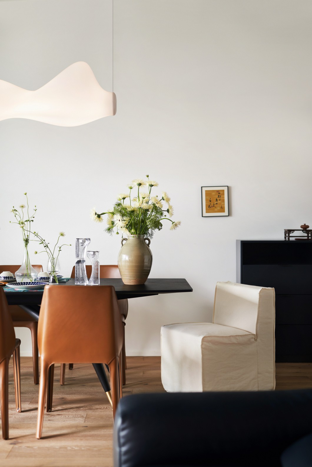 現(xiàn)代簡(jiǎn)約風(fēng)格家裝設(shè)計(jì)室內(nèi)裝修效果圖-餐廳 現(xiàn)代簡(jiǎn)約風(fēng)格家裝設(shè)計(jì)室內(nèi)裝修效果圖-餐廳