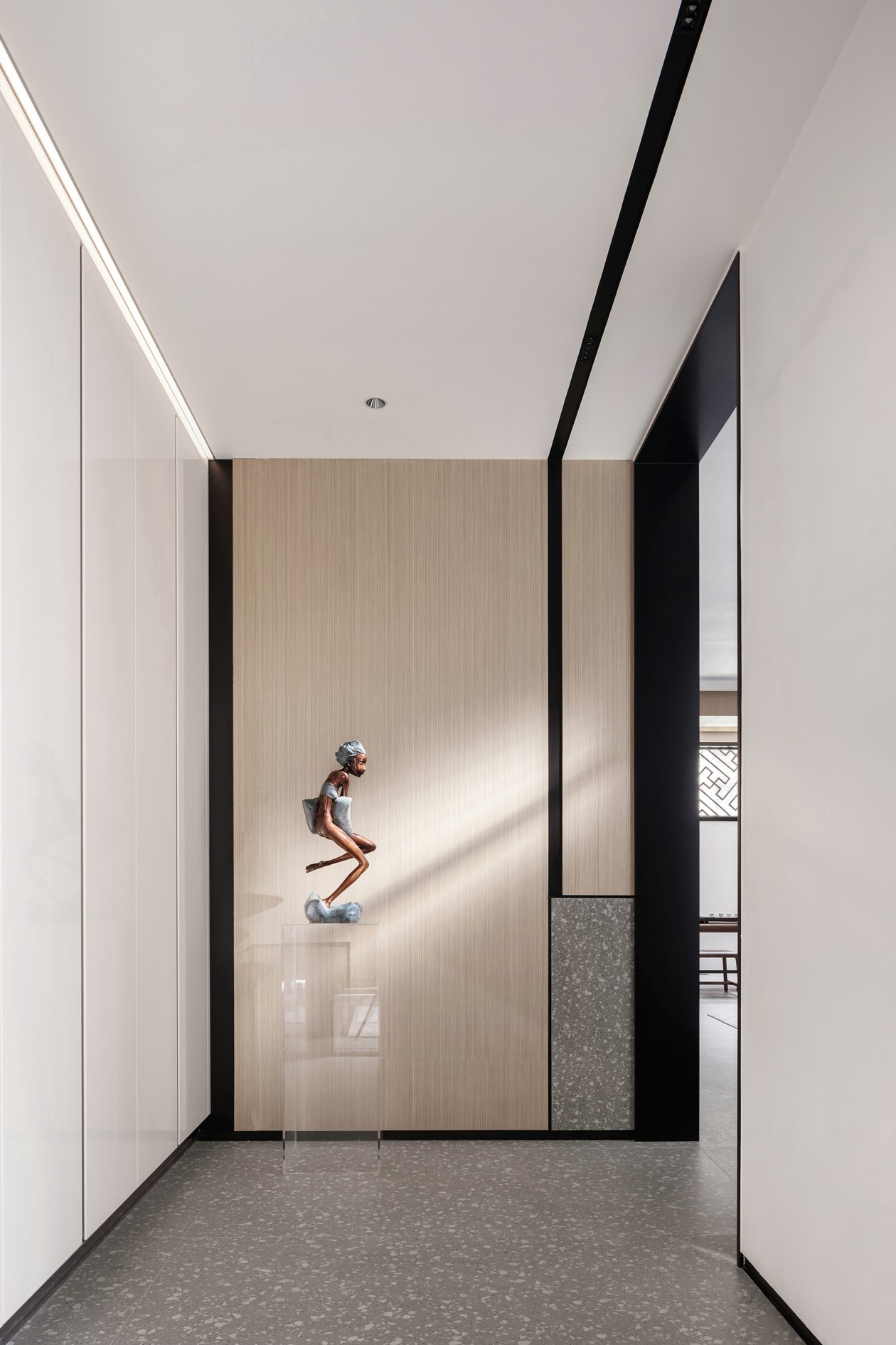 現(xiàn)代簡約風格室內(nèi)設(shè)計家裝案例-玄關(guān)