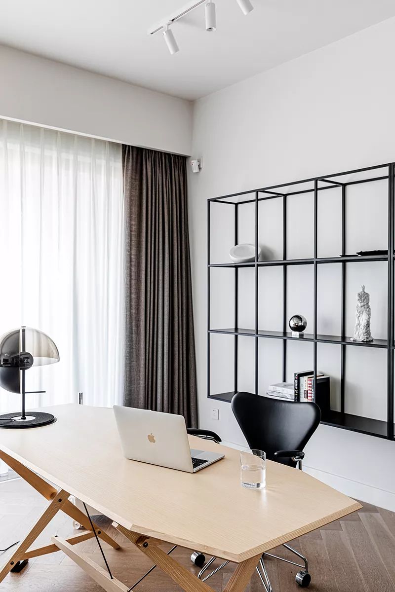 現(xiàn)代簡約風格家裝設計室內(nèi)裝修效果圖-書房 現(xiàn)代簡約風格家裝設計室內(nèi)裝修效果圖-書房
