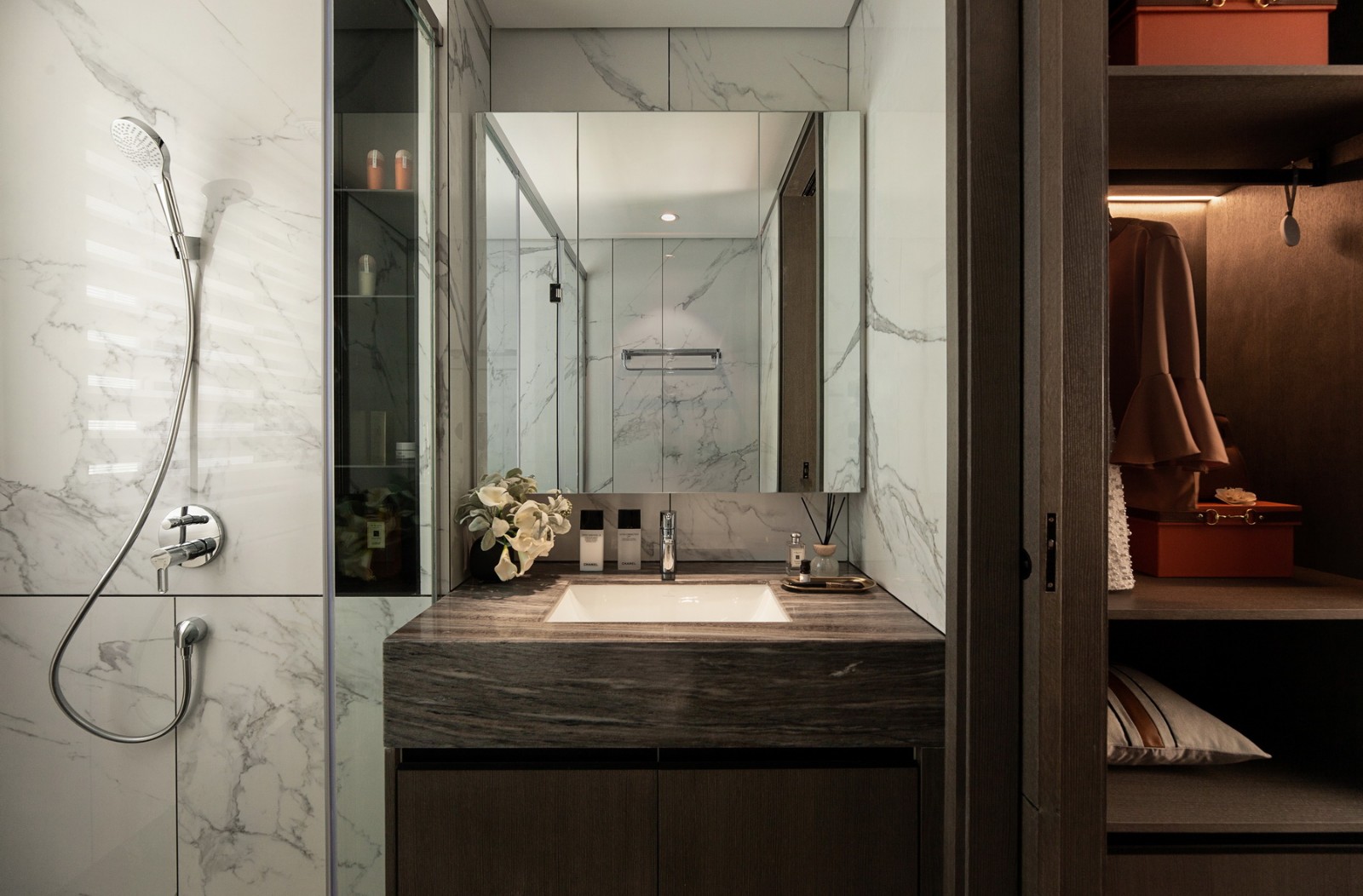 現(xiàn)代輕奢風格室內設計家裝案例-衛(wèi)生間