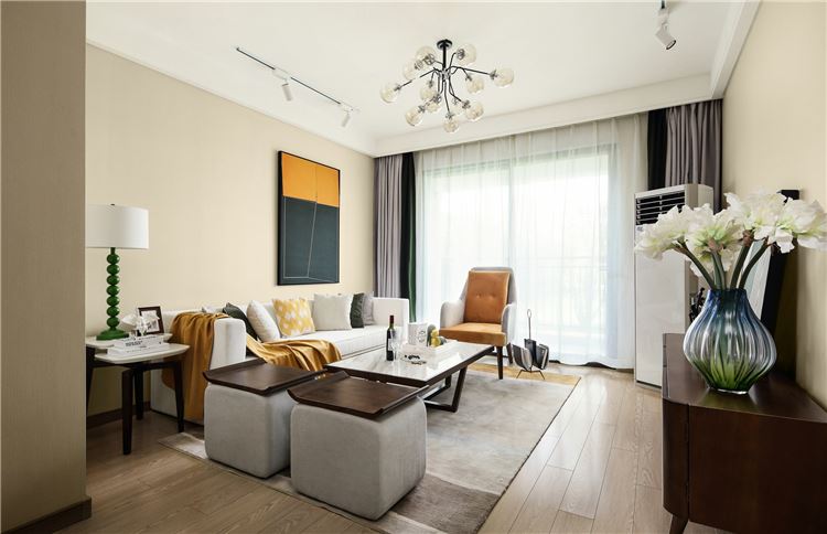 江門市東慶北路小區(qū)輕奢風(fēng)格三居室裝修案例