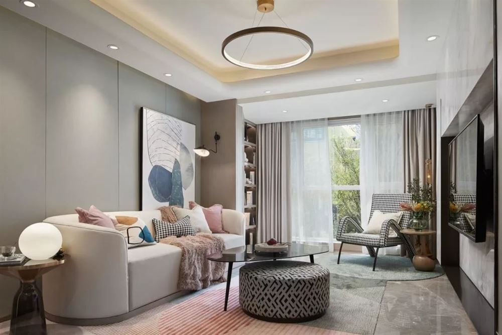 廣州市東華東路小區(qū)輕奢風格三居室裝修案例