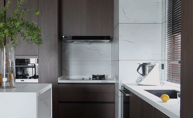 現(xiàn)代簡約風格室內家裝案例效果圖-廚房 現(xiàn)代簡約風格室內家裝案例效果圖-廚房