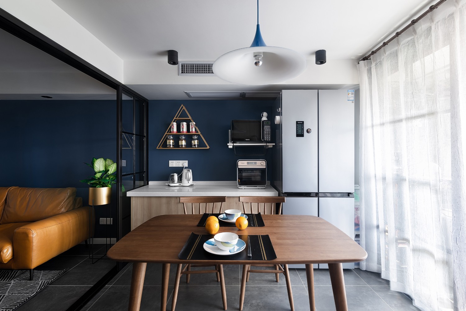 裝修案例北歐風格室內(nèi)裝修效果圖-餐廳 裝修案例北歐風格室內(nèi)裝修效果圖-餐廳