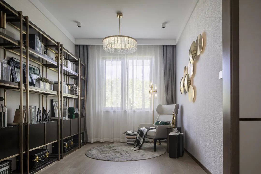 現(xiàn)代輕奢風(fēng)格室內(nèi)設(shè)計(jì)家裝案例-書房 現(xiàn)代輕奢風(fēng)格室內(nèi)設(shè)計(jì)家裝案例-書房