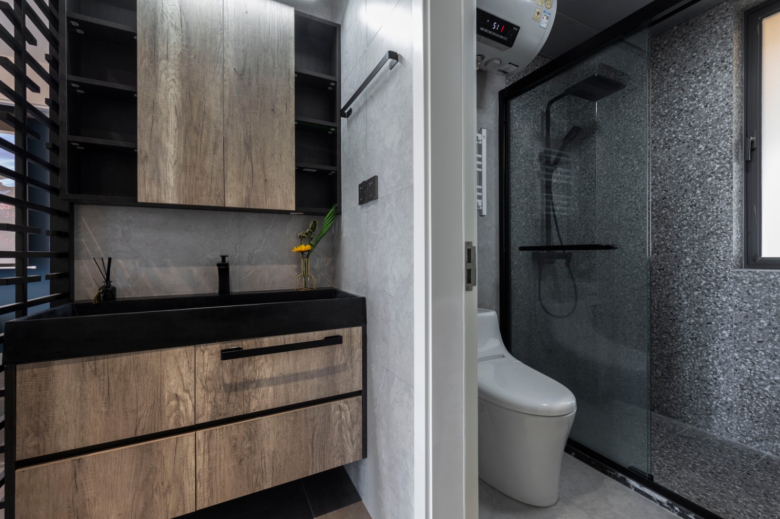 現(xiàn)代輕奢風(fēng)格靜謐灰室內(nèi)家裝設(shè)計-衛(wèi)生間 現(xiàn)代輕奢風(fēng)格靜謐灰室內(nèi)家裝設(shè)計-衛(wèi)生間