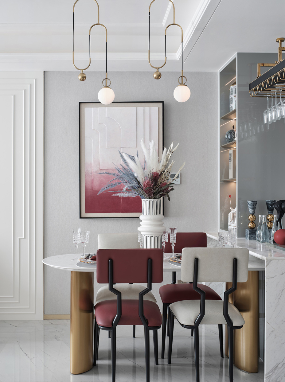 輕奢風(fēng)格室內(nèi)家裝案例效果圖-餐廳 輕奢風(fēng)格室內(nèi)家裝案例效果圖-餐廳